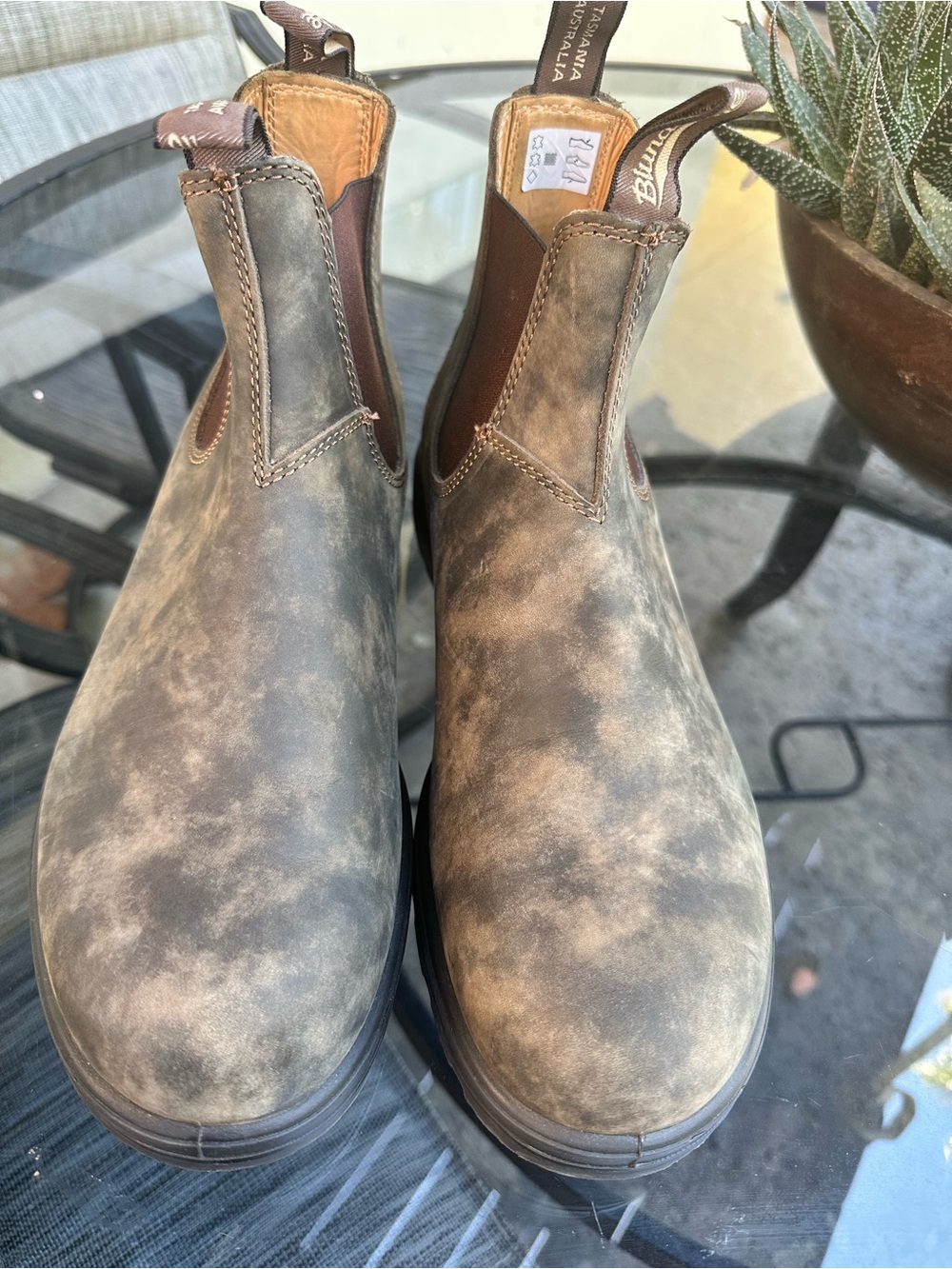 Blundstone’s Rustic Brown Chelsea Boots